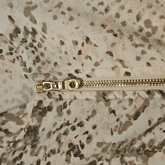 💖  $5 add to bundle Long snake print zip up lightweight jacket💖 - Picture 2 of 6